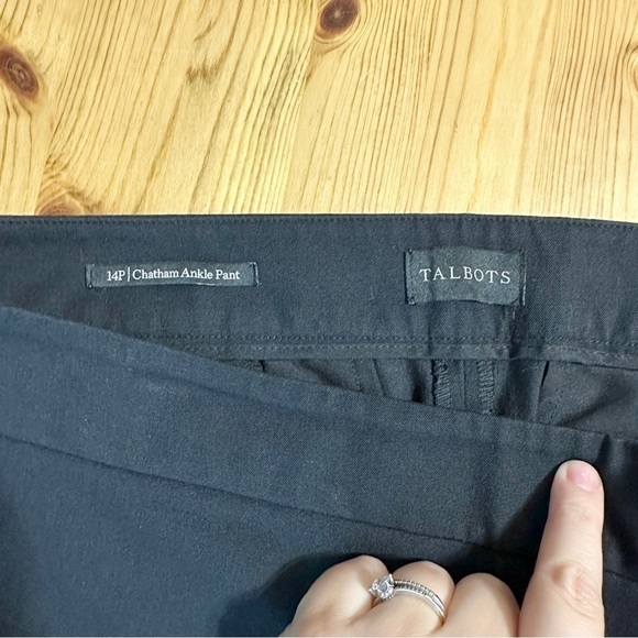 Talbots Chatham Ankle Pant Black Pleated Side Zip Trousers Women’s 14 Petite - Picture 6 of 14